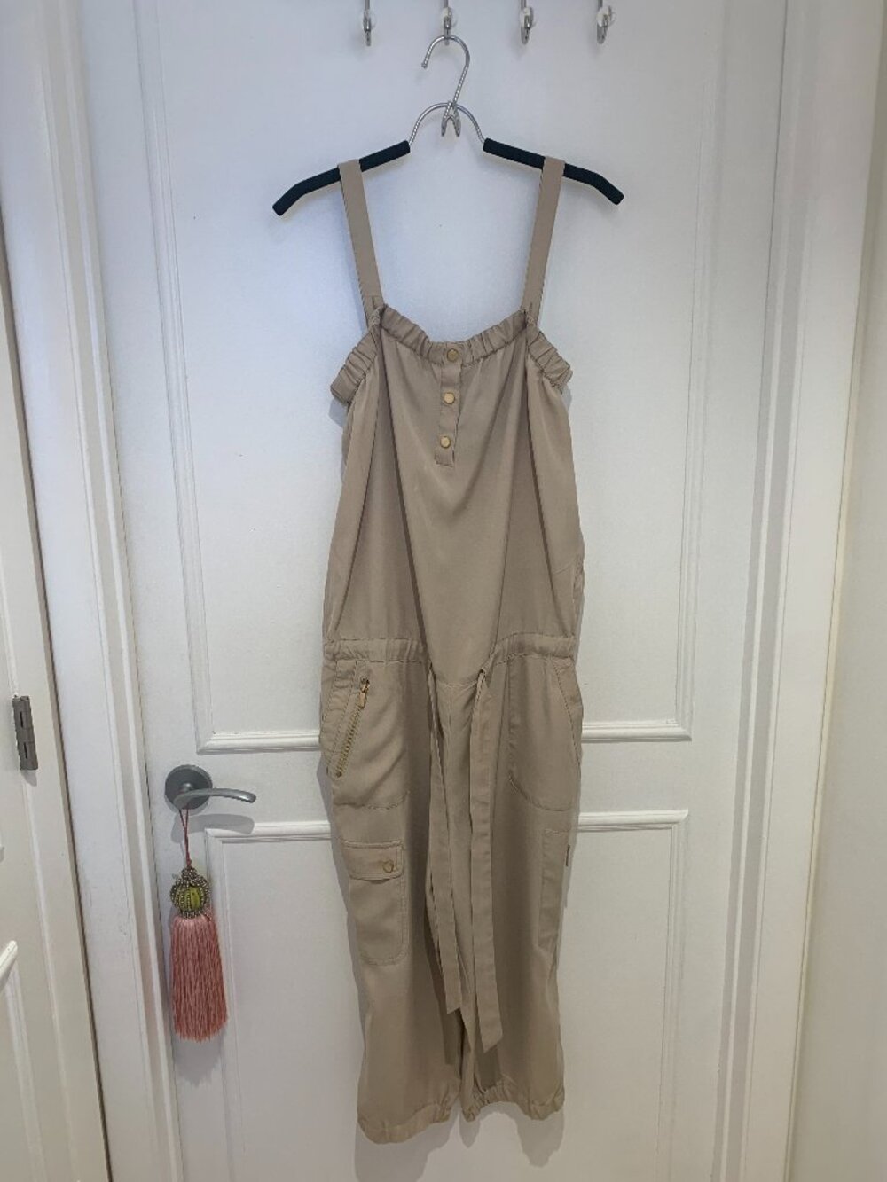 Cache Designer Beige Taupe Jumpsuit Size L-4, Gently Used